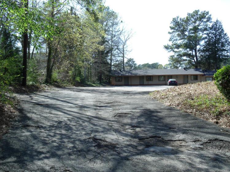 Woodlawn Hills Motel Main image