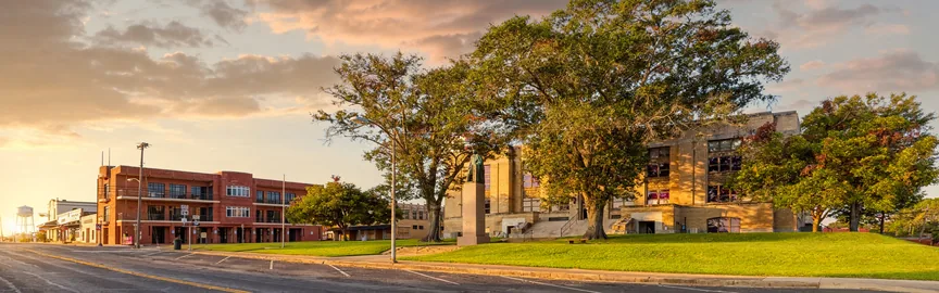 Exploring Historic Downtown Henderson, Texas