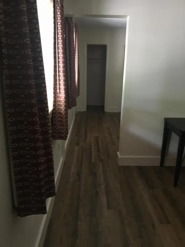 Woodlawn Hills Motel 6